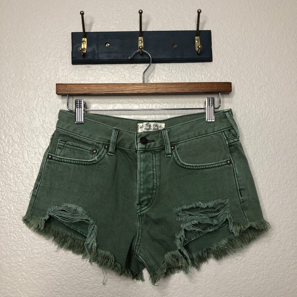 We The Free Anthropologie Denim Shorts Women's 24 Boho Distressed Grunge Skater